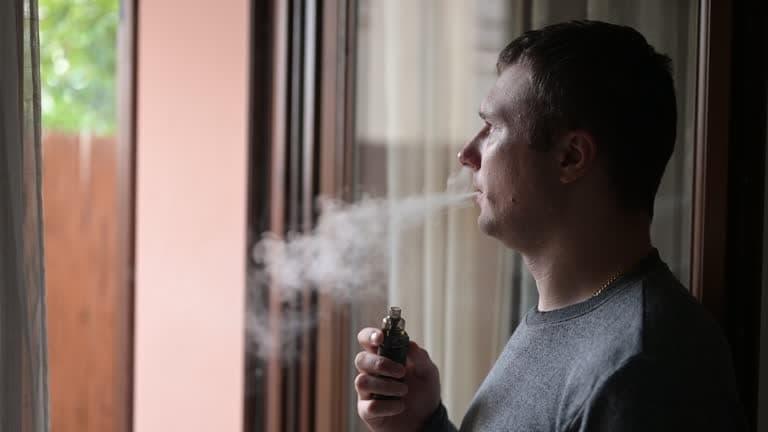 E-Papierosy poradnik dla początkujących i recenzja ijust 2 vape z praktycznymi wskazówkami