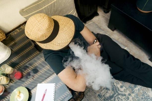 E-papierosy w czasie ciąży, papieros elektroniczny a ciąża — co mówią najnowsze badania i jak zmniejszyć ryzyko