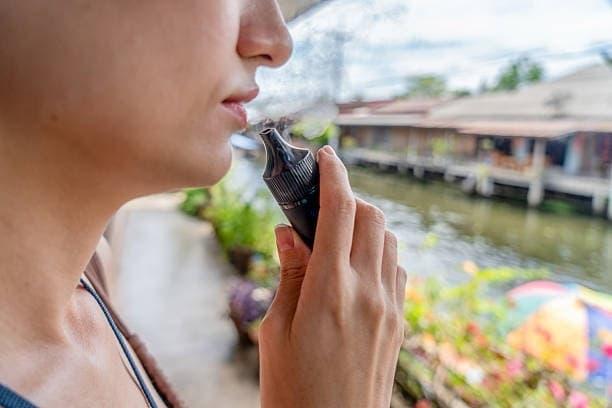 E-Papierosy Jednorazowe i porn series liquid najlepsze połączenie smaków na rynku vapingowym