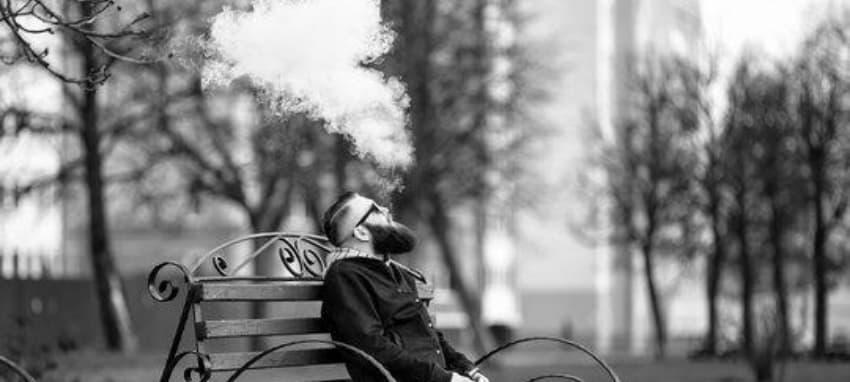 e-dym odkryj zalety e-dym oraz innowacyjny sprzęt ego aio dla miłośników wapowania