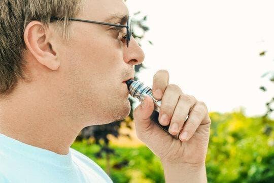 E-Raucher recenzja E-Raucher i grzałka tfv8 dla miłośników wapowania