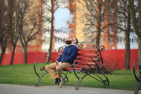 E-smoke i e pet smok najlepsze rozwiązania dla miłośników nowoczesnego palenia e-smoke