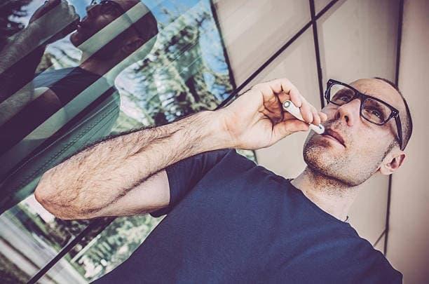 E-papierosy a elektroniczne papierosy – przewodnik dla początkujących i porady ekspertów