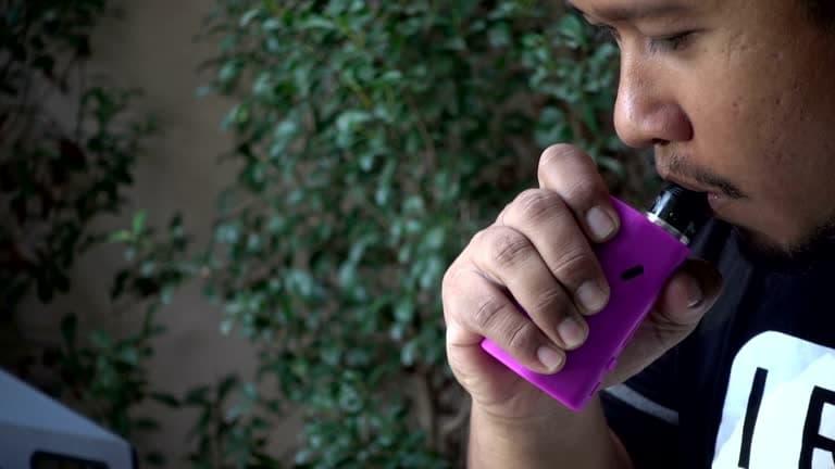 Vape i wodny smok innowacyjne trendy vapingowe z vape dla fanów wodnego smoka